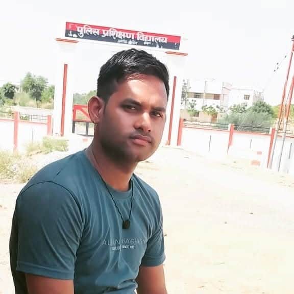 फोटो - 03 मृतक राहुल ओमरे की फाइल फोटो।