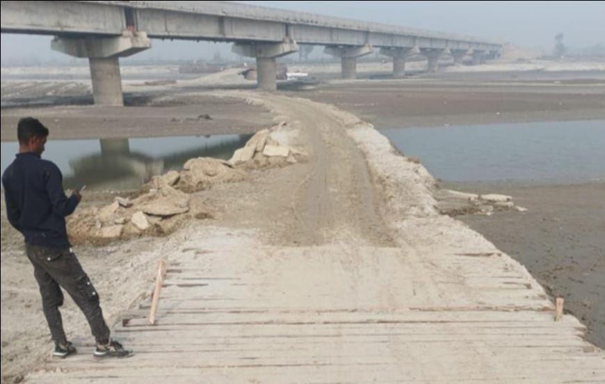 The absence of railing posts poses a safety hazard for traffic.