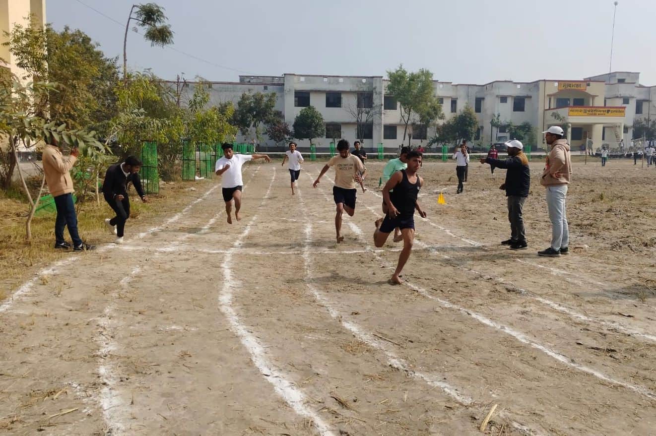 फोटो35दौड़ प्रतियोगिता में प्रतिभाग करते खिलाड़ी। स्रोत:विभाग