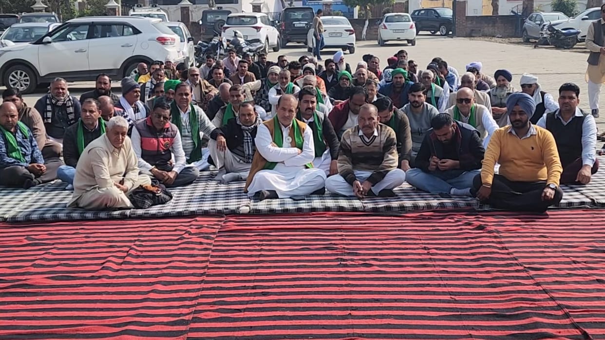 After seeing the farmers' protest, the administration postponed the decision to install the tower