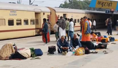 A mentally challenged youth was hit by a train at Khajuraho railway station and died.