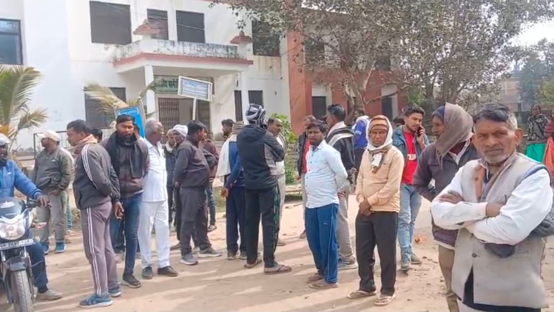 suspicious death of married woman due to dowry harassment and illicit relationship of husband