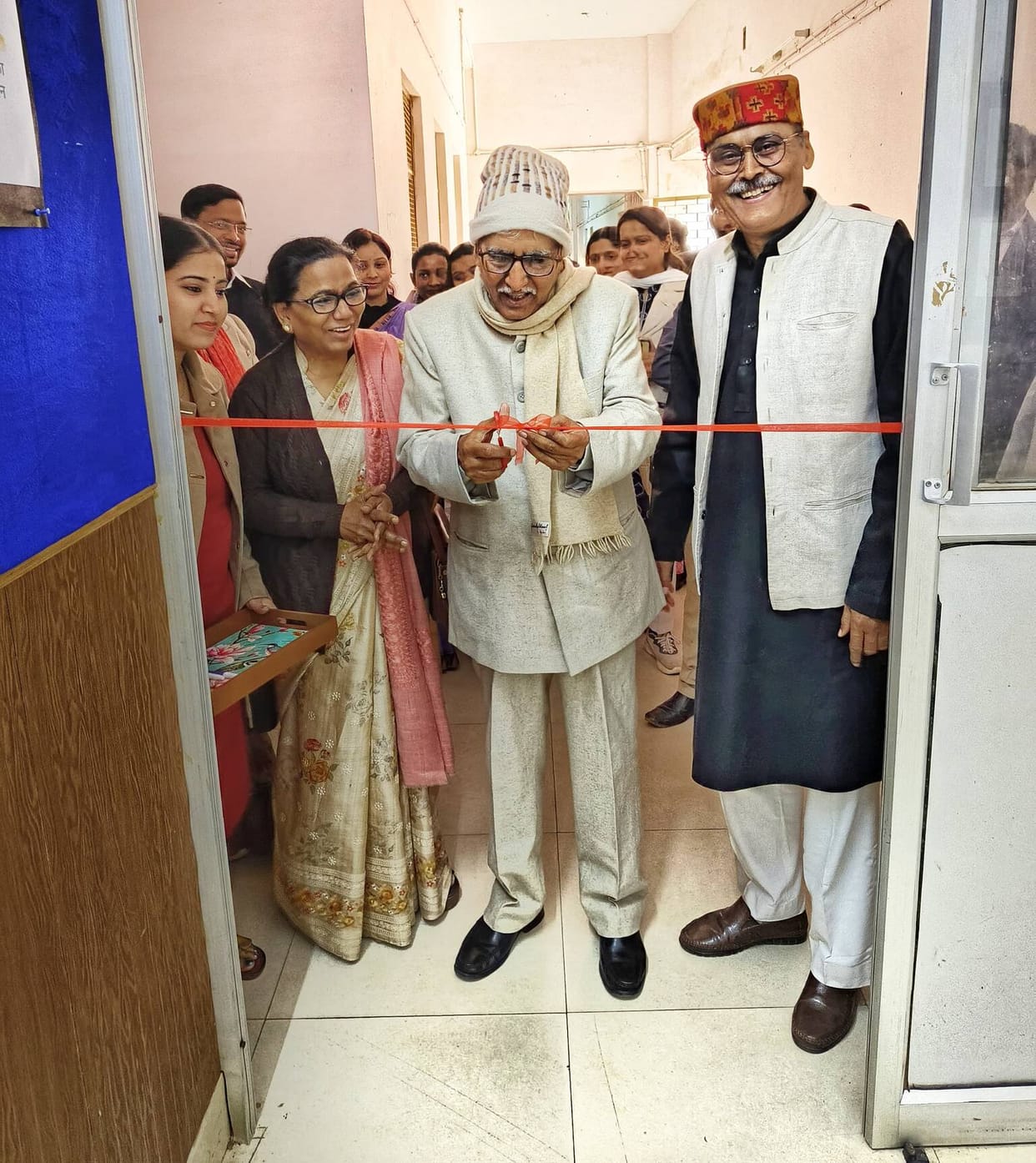 Allahabad University: Organising a poster exhibition based on Bapu's words
