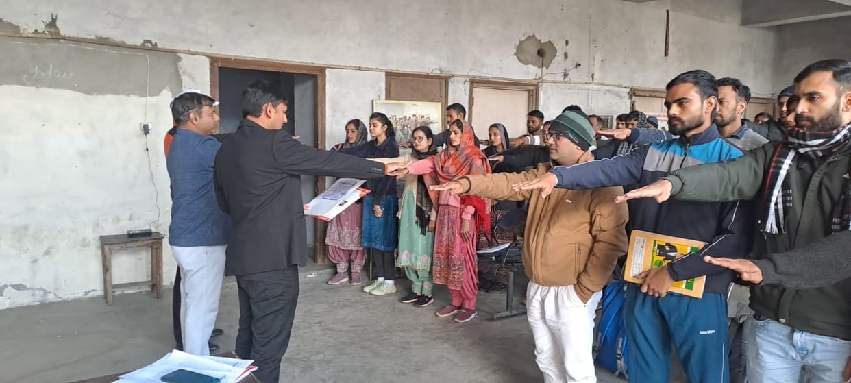 The Sub-Divisional Officer inspected the facilities at the Red Cross building.