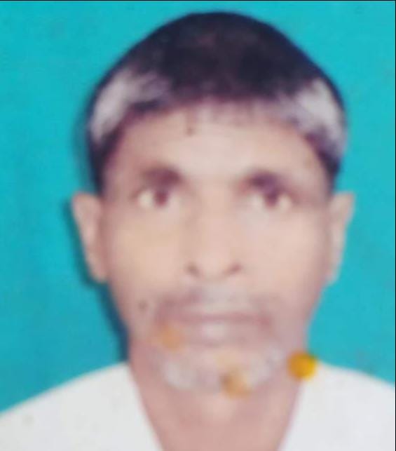 The body of an old man was found hanging from a tree