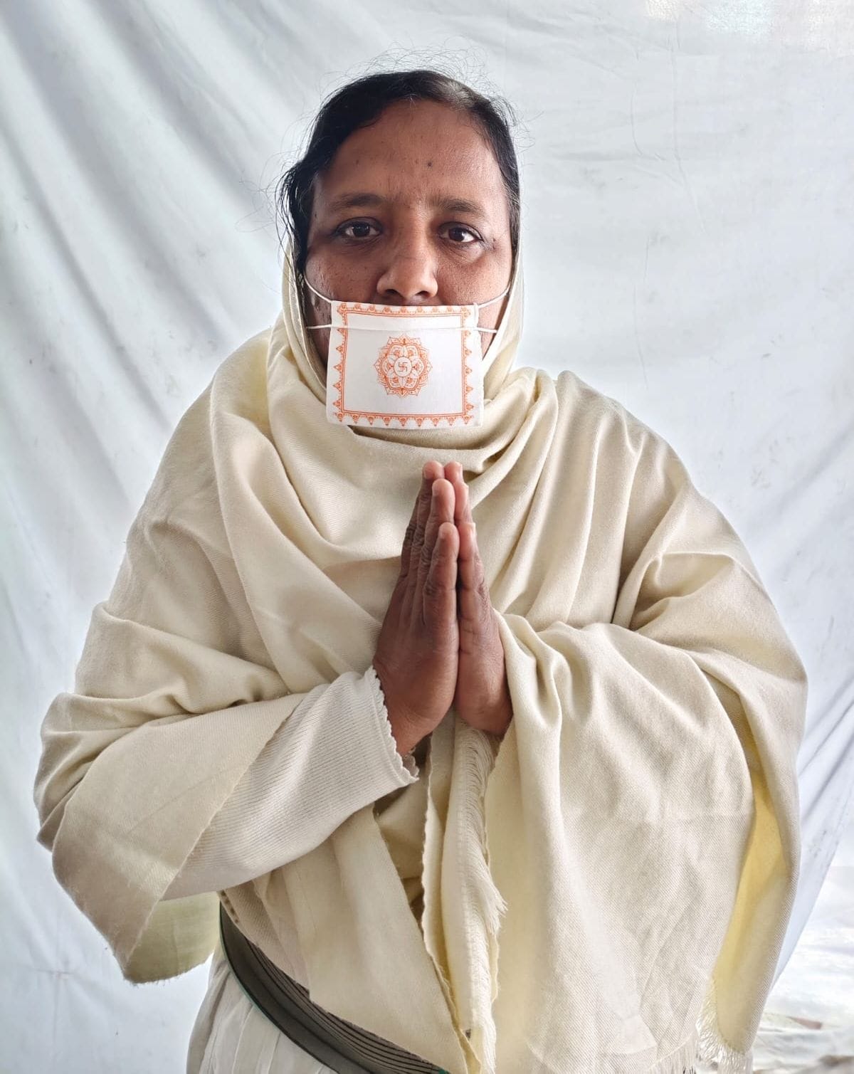 Poonam Jain will become a spiritual seeker and spread the light of religion.