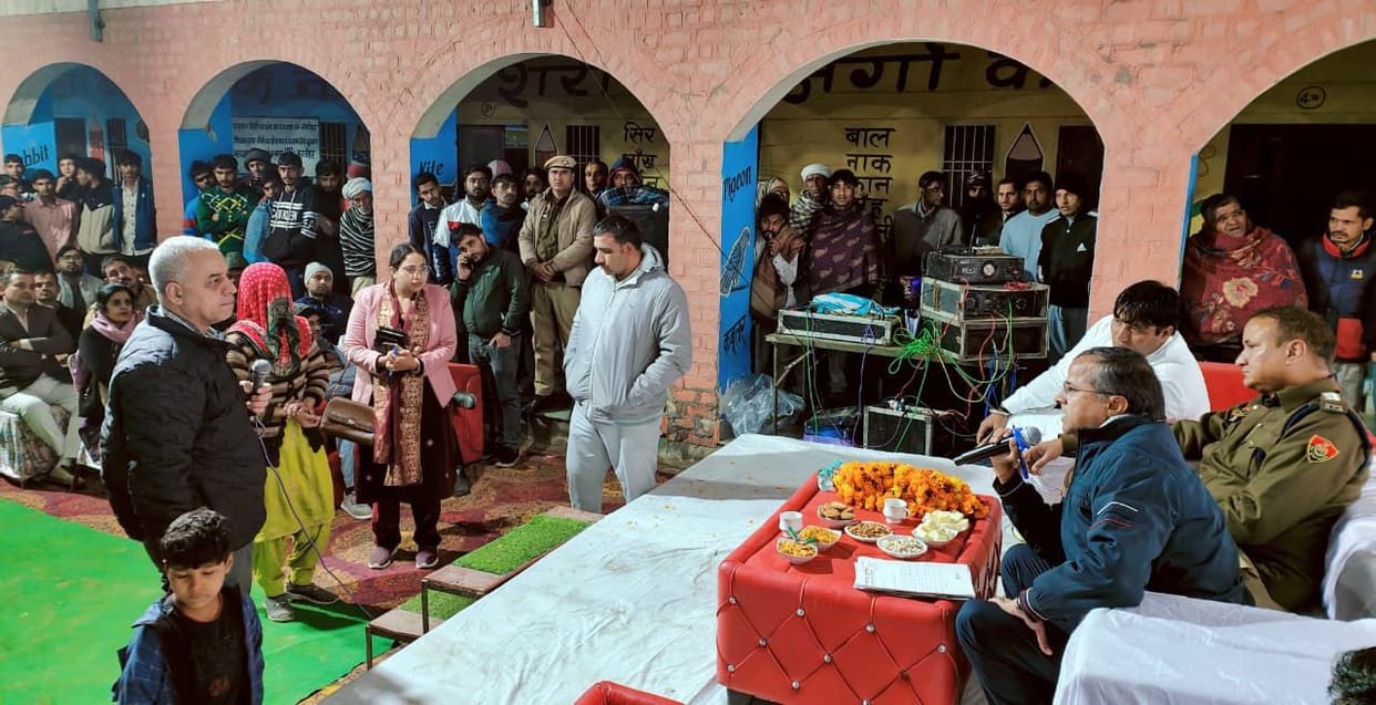 The SDM listened to the villagers' problems and gave instructions to resolve them.