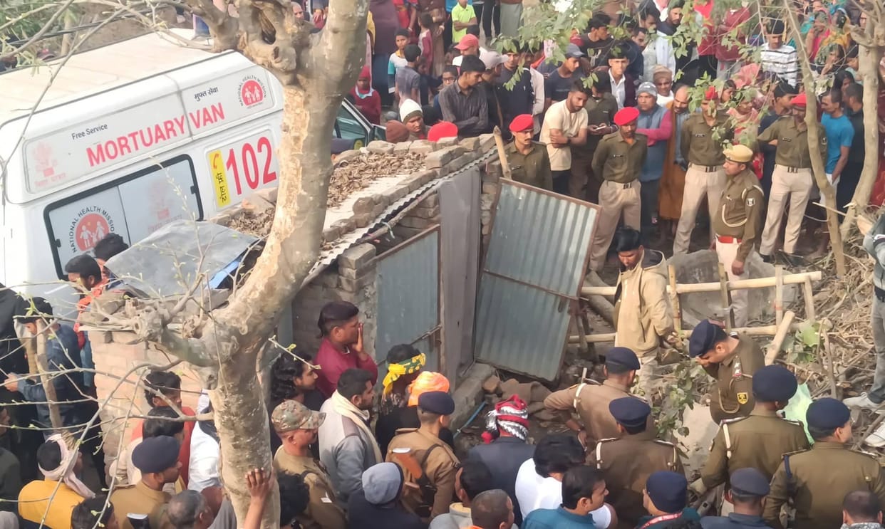 Bihar news A 4-year-old girl, who had been missing for two days, was recovered from a septic tank.