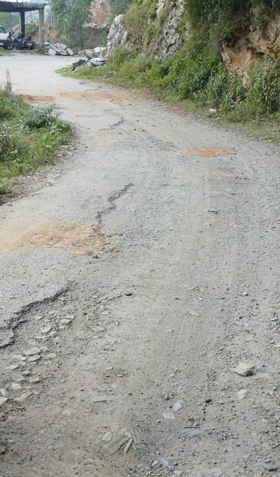Anger over the poor condition of Nainipatal-Madmanale road