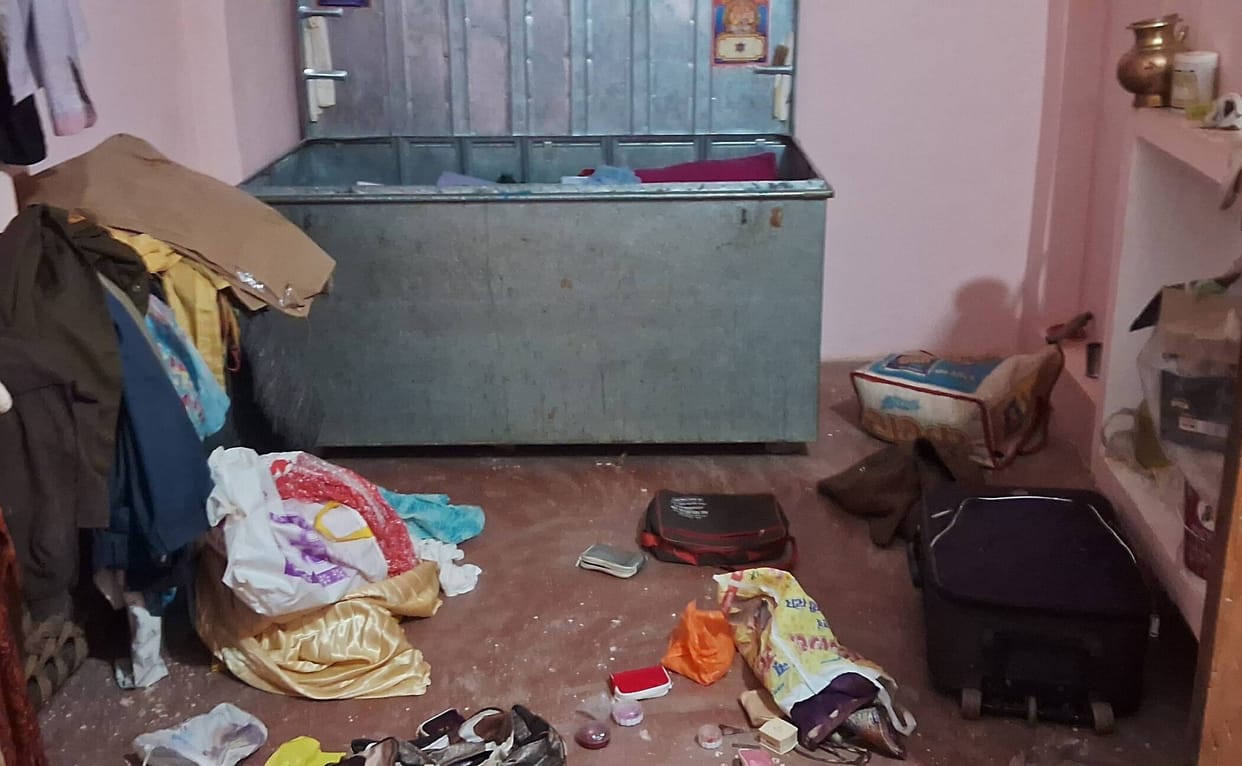 Jewellery and cash worth Rs 10 lakh stolen from home guard's house