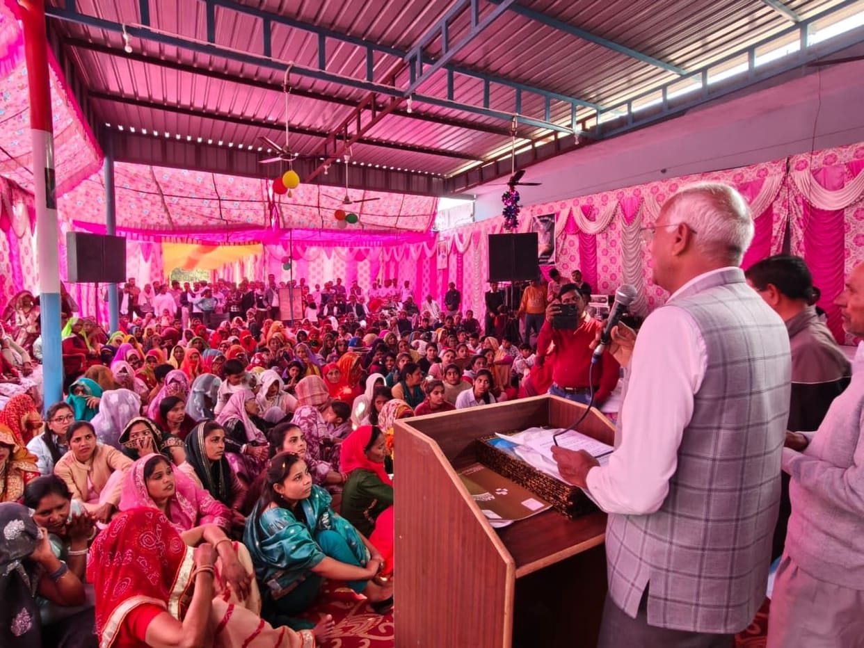 A procession was taken out on the occasion of Guru Ravidas's birth anniversary.