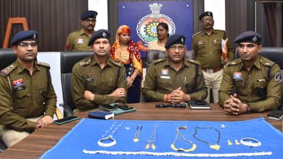 woman working as a domestic help at a lawyer house committed a theft worth lakhs of rupees in Durg