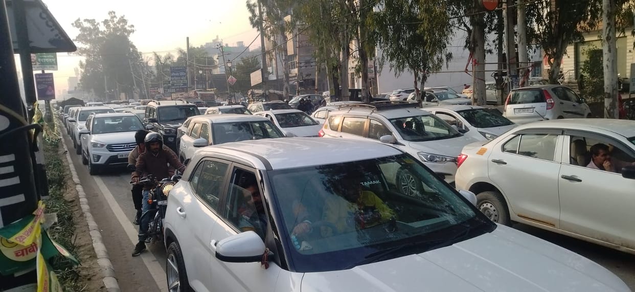 Routed and diverted, city still stuck in traffic jam