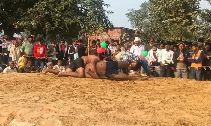 Aryan defeated Shiva in wrestling.