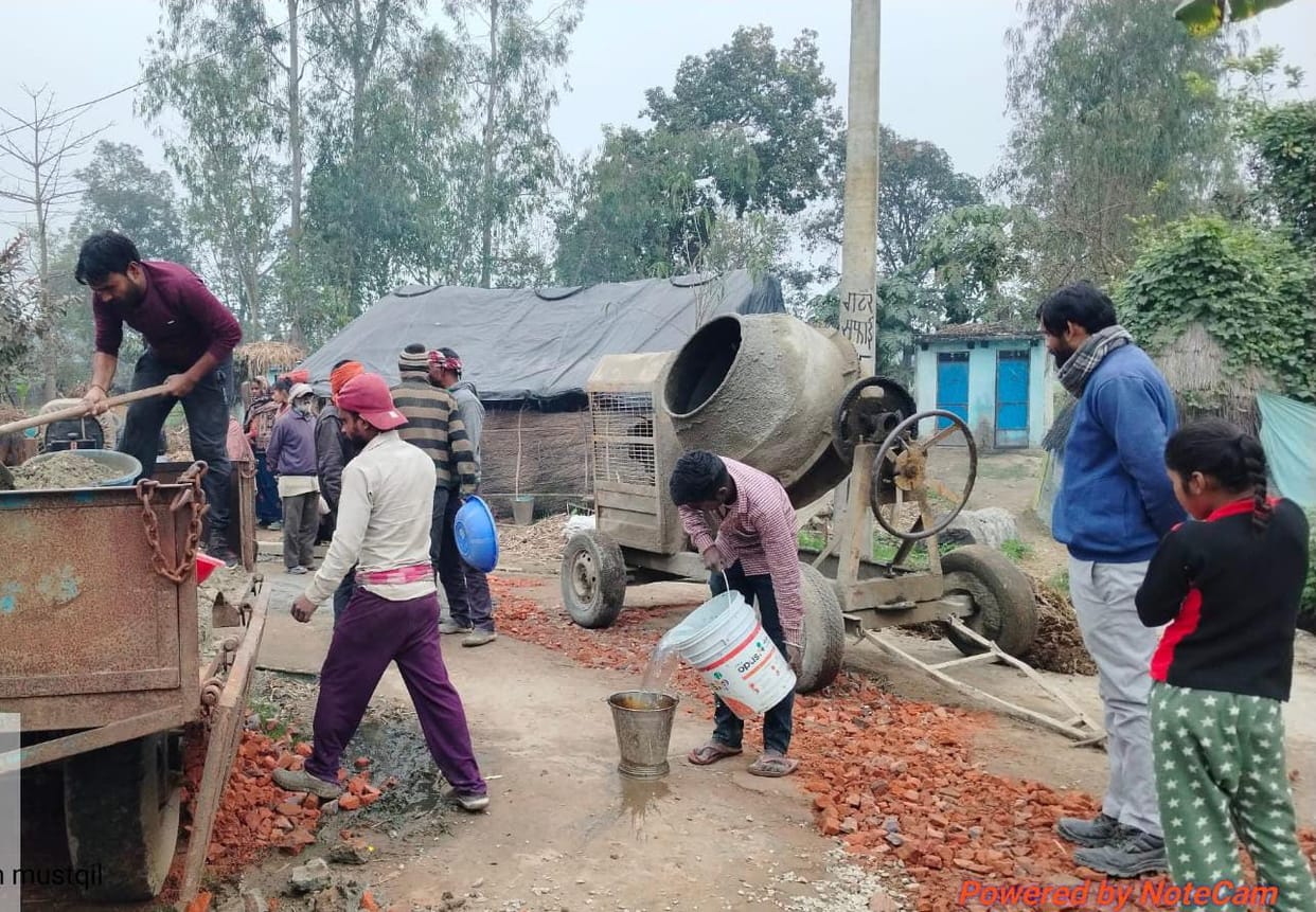 The 290 km road, groaning with wounds, has not received any repair 'balm'.