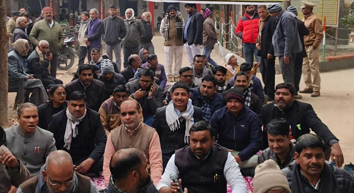 Advocates' strike continues