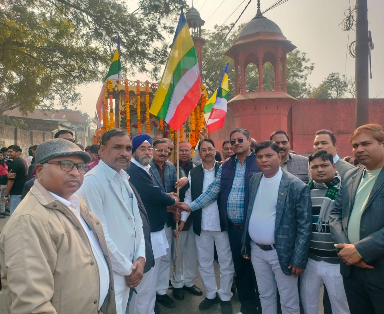 A procession was taken out with a band and music on the occasion of Sant Ravidas's birth anniversary.