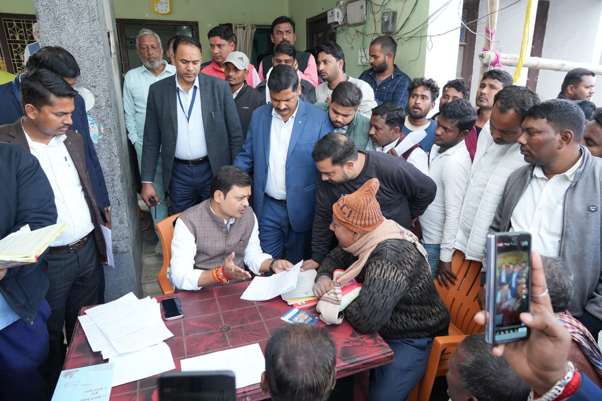 Bihar vaishali Education Minister Sanjay Singh held a public grievance redressal session in the area