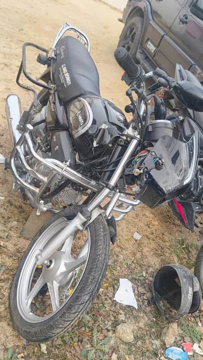 Siddharthnagar News : Cleaner dies in accident while returning from duty at Siddharthnagar Festival