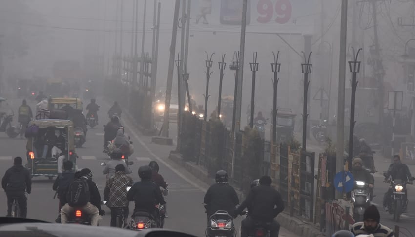 The fog slowed down the speed of the vehicles.