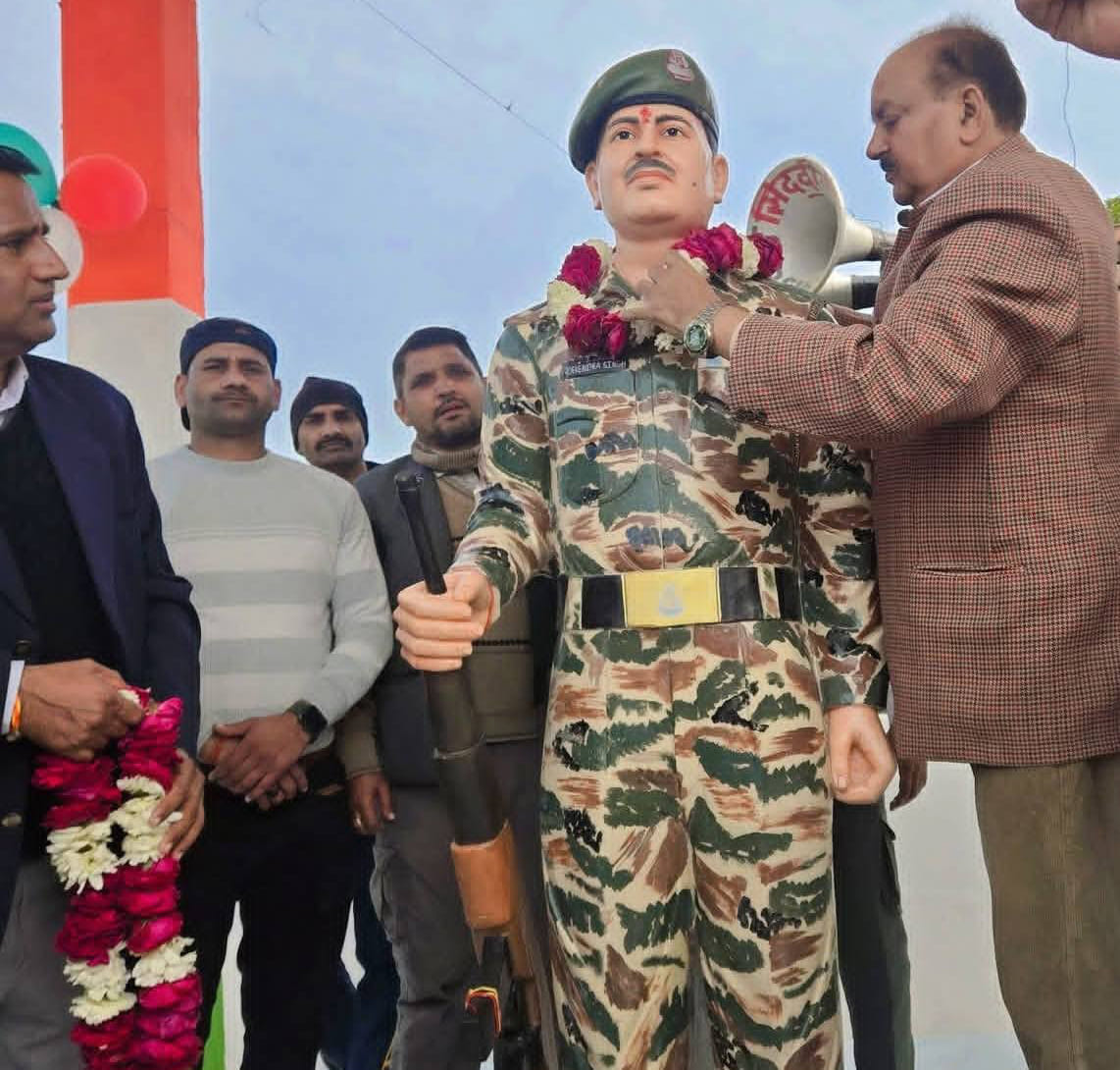 The heroic tale resonated during the unveiling of the statue of Havaldar Devendra at the memorial.