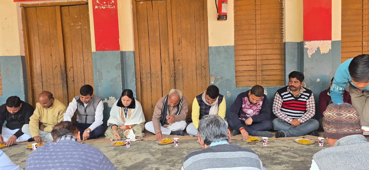 Everyone's participation was seen in the Harmony Khichdi feast