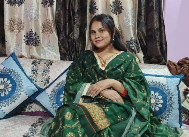 Learned the art from YouTube, created a path to employment through mehndi designs