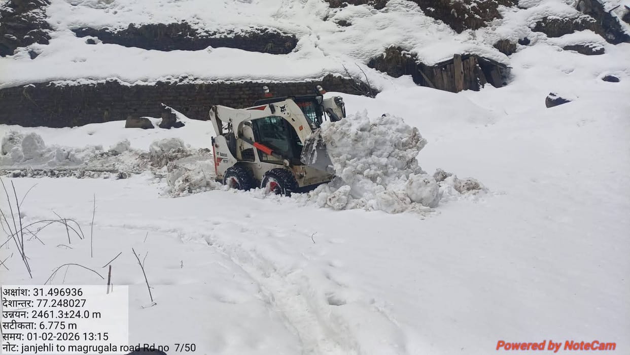 Snowfall in the high altitude areas of Saraj region, increased cold