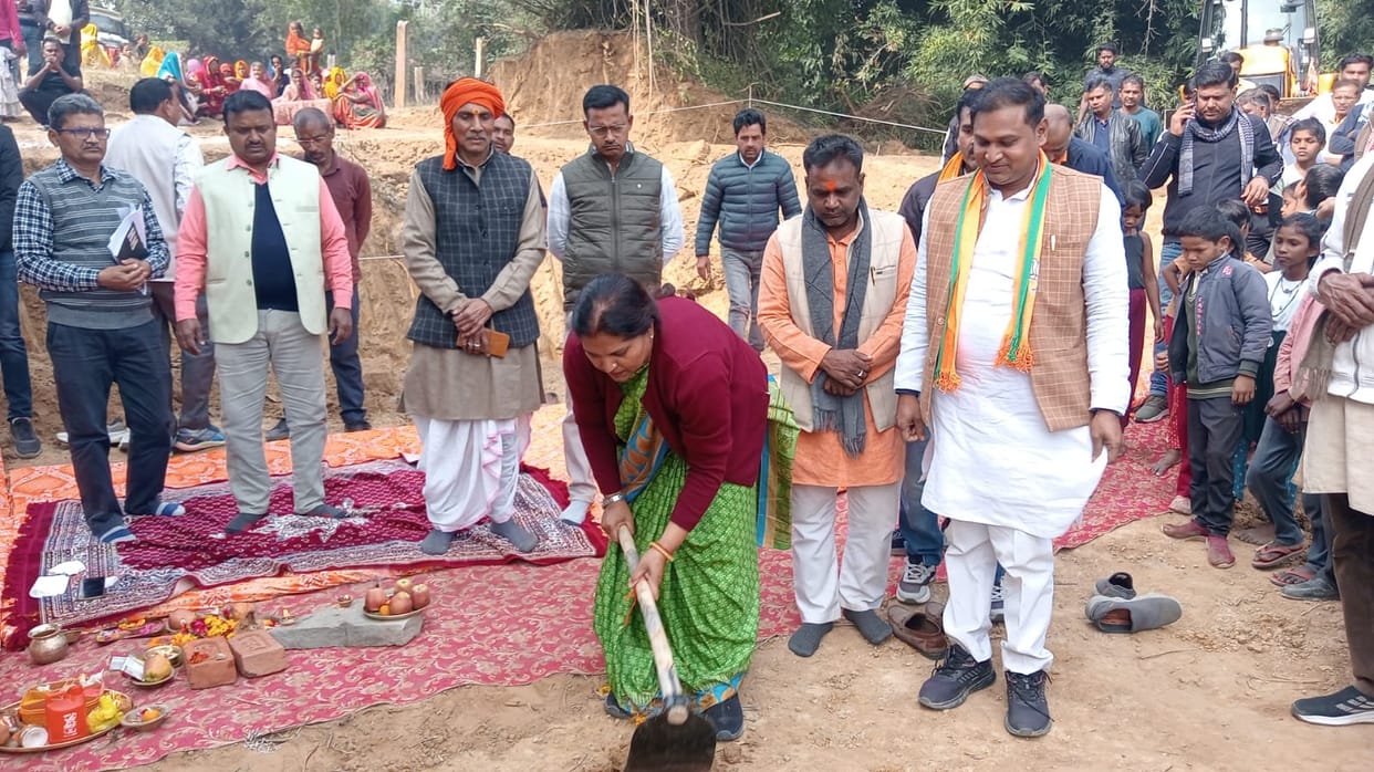 A small bridge will be built on the Badaiya drain at a cost of Rs 228.14 lakh.