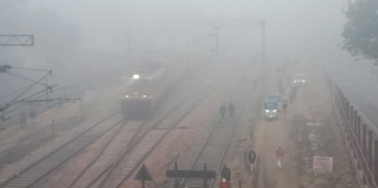 Morning trains arrived in evening Vande Bharat Express delayed first flight landed at airport