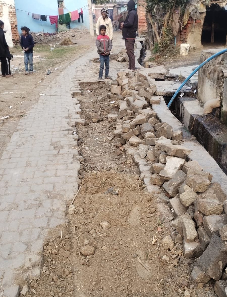 Siddharthnagar News : Simti hopes for clean water till papers, dry drops are giving testimony