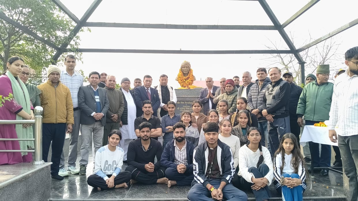 Congress workers remembered Chaudhary Ranbir Singh Hooda on his death anniversary.