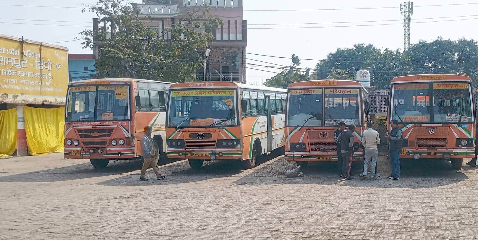 बलरामपुर में स्थित रोडवेज बस स्टेशन।-संवाद