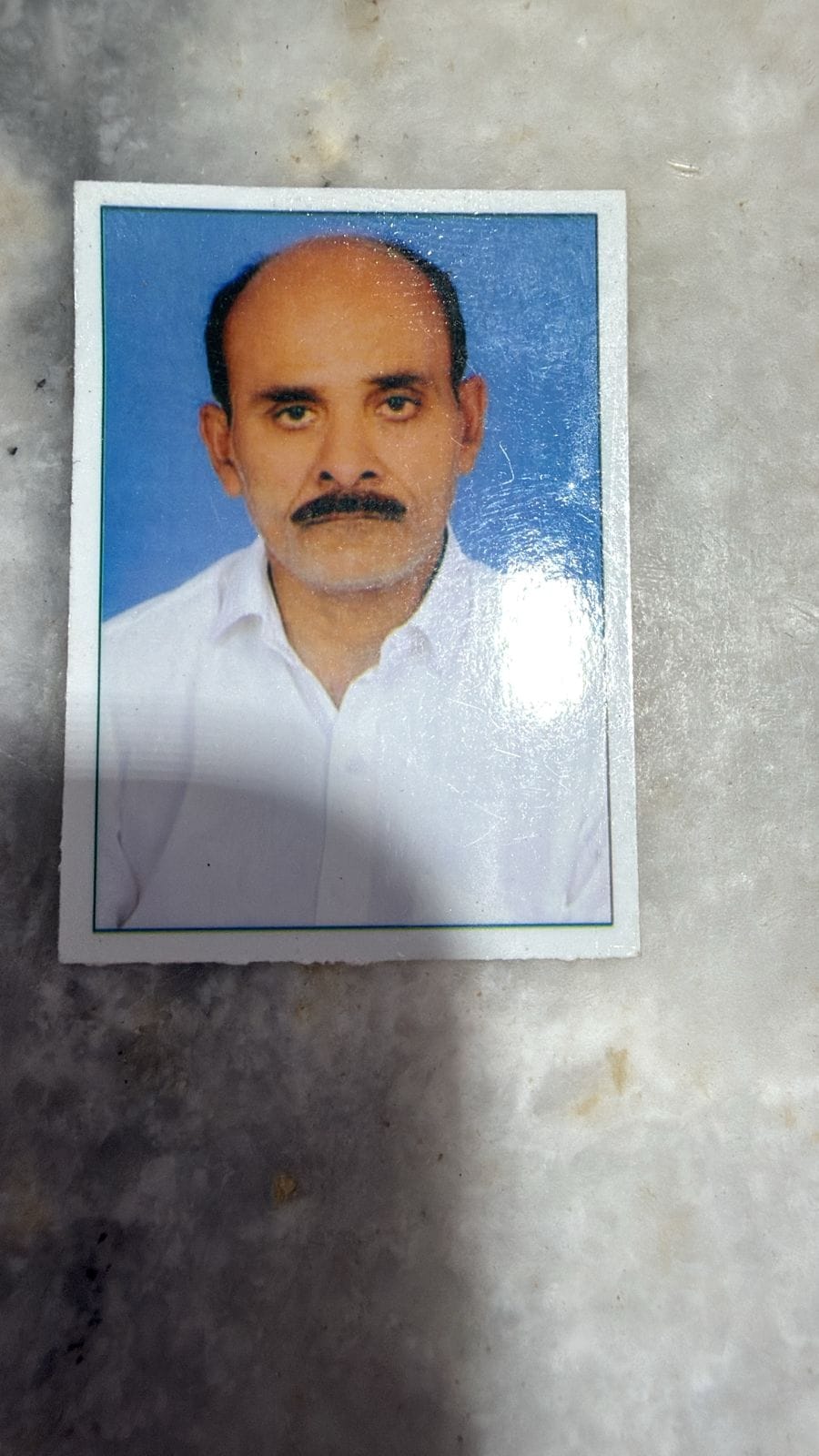High Court employee stumbles on tracks, dies after being hit by train