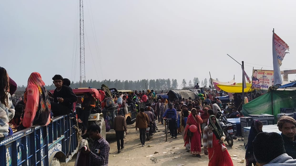 People faced traffic congestion on the Etawah-Bareilly highway.