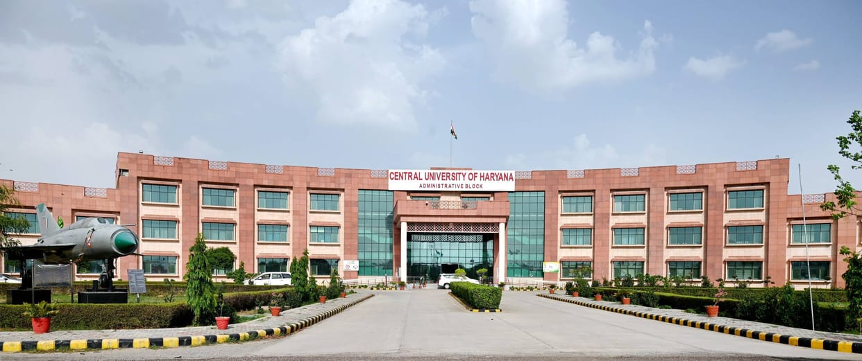 The online registration process for undergraduate courses at Hakenvi has been completed.