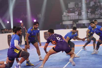 The formidable duo of Kandola and Jaglan wreaked havoc, as Panipat Panthers crushed Sonipat Stars 48-24.