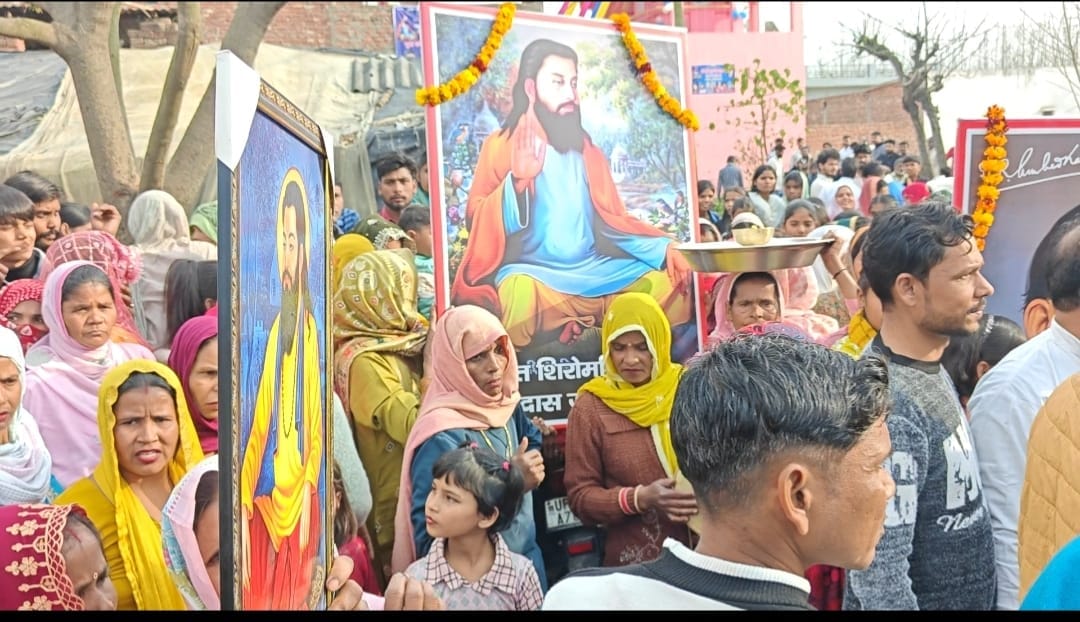 Villagers and police face-to-face over procession