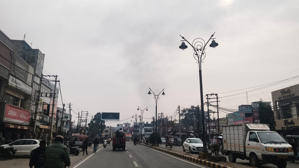 Meerut Weather Today: Clouds covered the sky, felt cold, know how the weather will be today