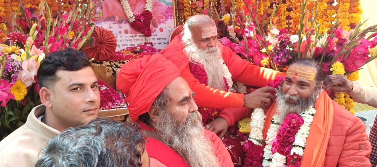 Saints performing Kalpavas took a bath on Maghi Purnima.