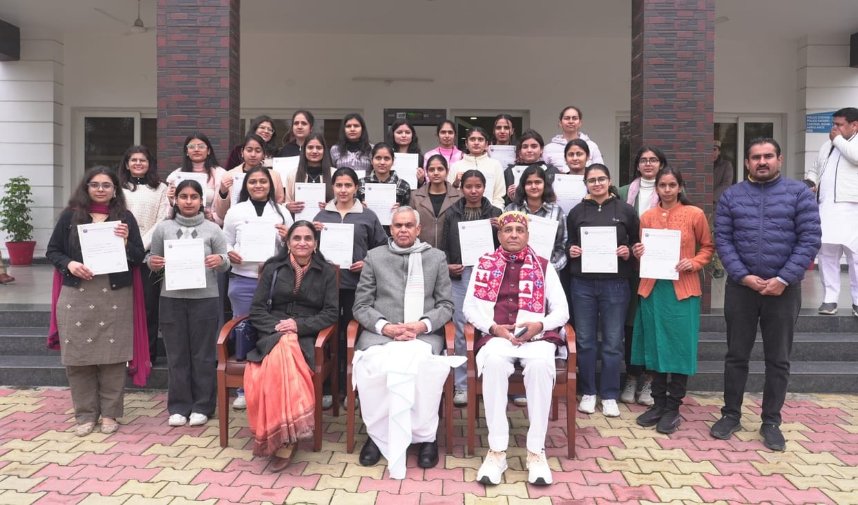 MDU Botany students reached Gurukul Kurukshetra to understand natural farming.