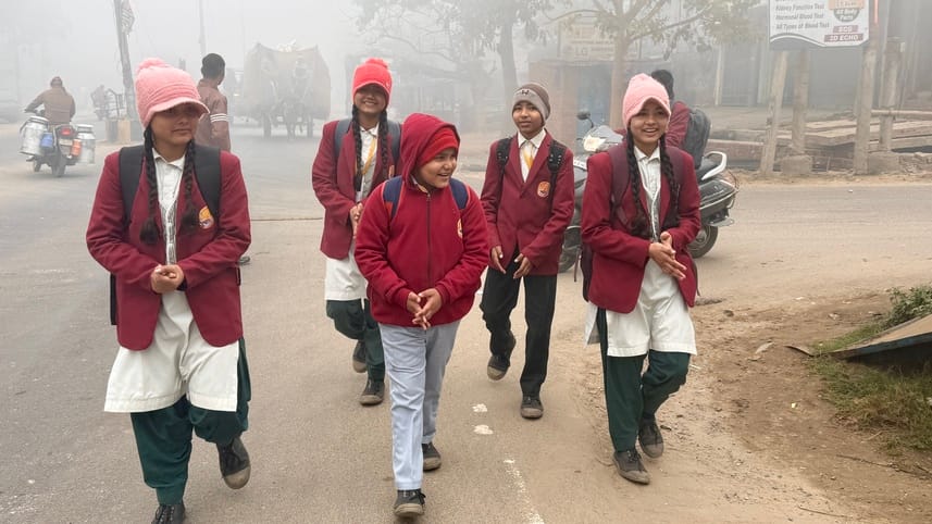 Dense fog and cold followed by rains leave people shivering, yellow alert issued