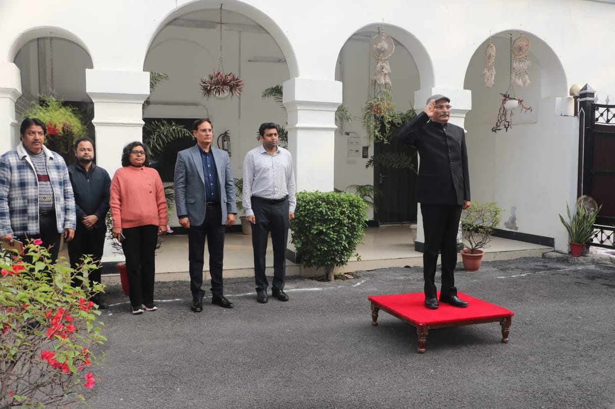 New Divisional Commissioner Nagendra Pratap took charge.
