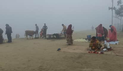 On Maghi Purnima, devotees took a dip in the Gomti River.