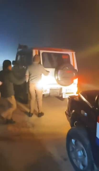 Stones pelted on police and revenue team, vehicles damaged