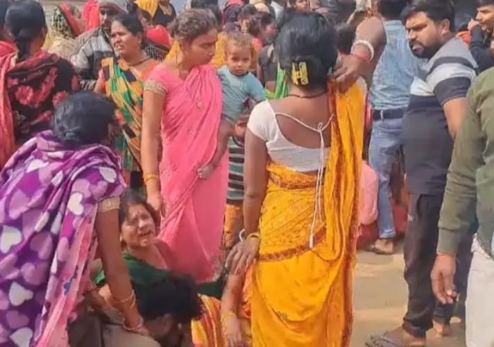 Bihar: सड़क किनारे पेड़ से टकराई बाइक, दुर्घटना में एक की मौके पर मौत; पटना एम्स में दो घायलों का इलाज जारी