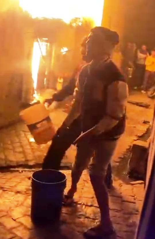 Old man dies after gas cylinder explodes while cooking