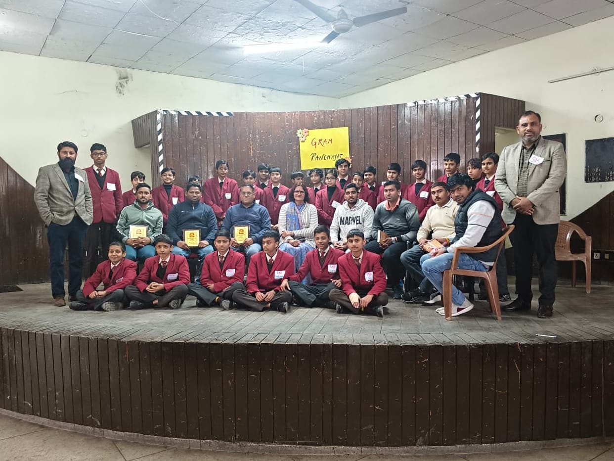 A quiz competition on the Panchayati Raj system was conducted at Motilal Nehru Sports School.