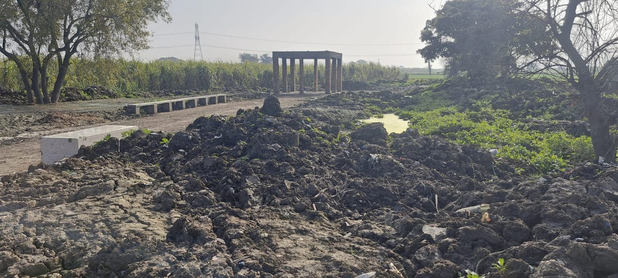 The mud was cleaned and dumped in the crematorium, and a complaint was filed with the Chief Minister.