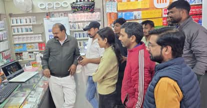 Bullion traders disappointed, women happy